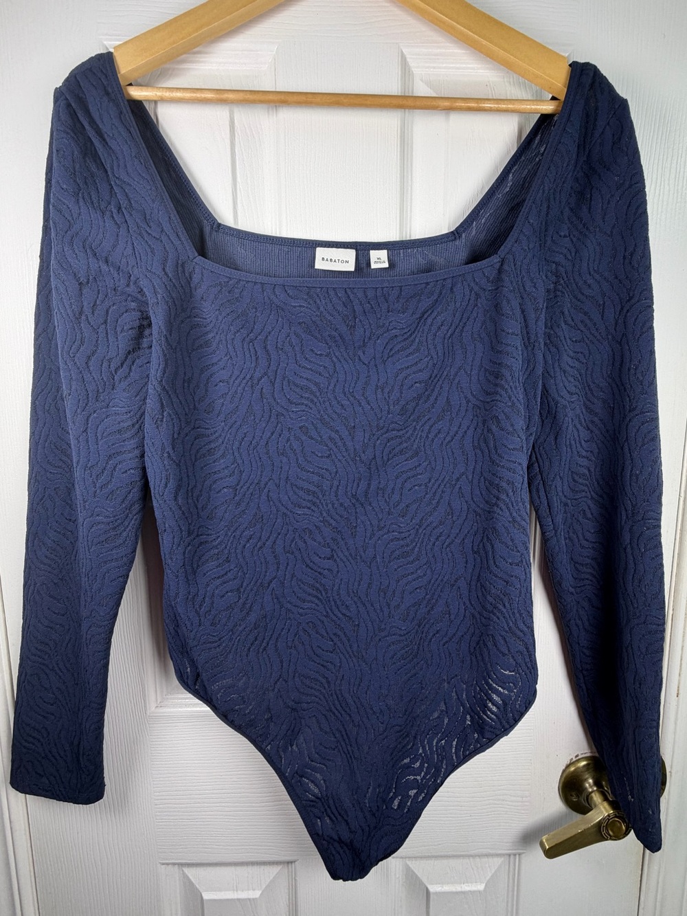 Aritzia Babaton Navy Textured Square Neck Bodysuit XL Fitted Stretch Minimalist